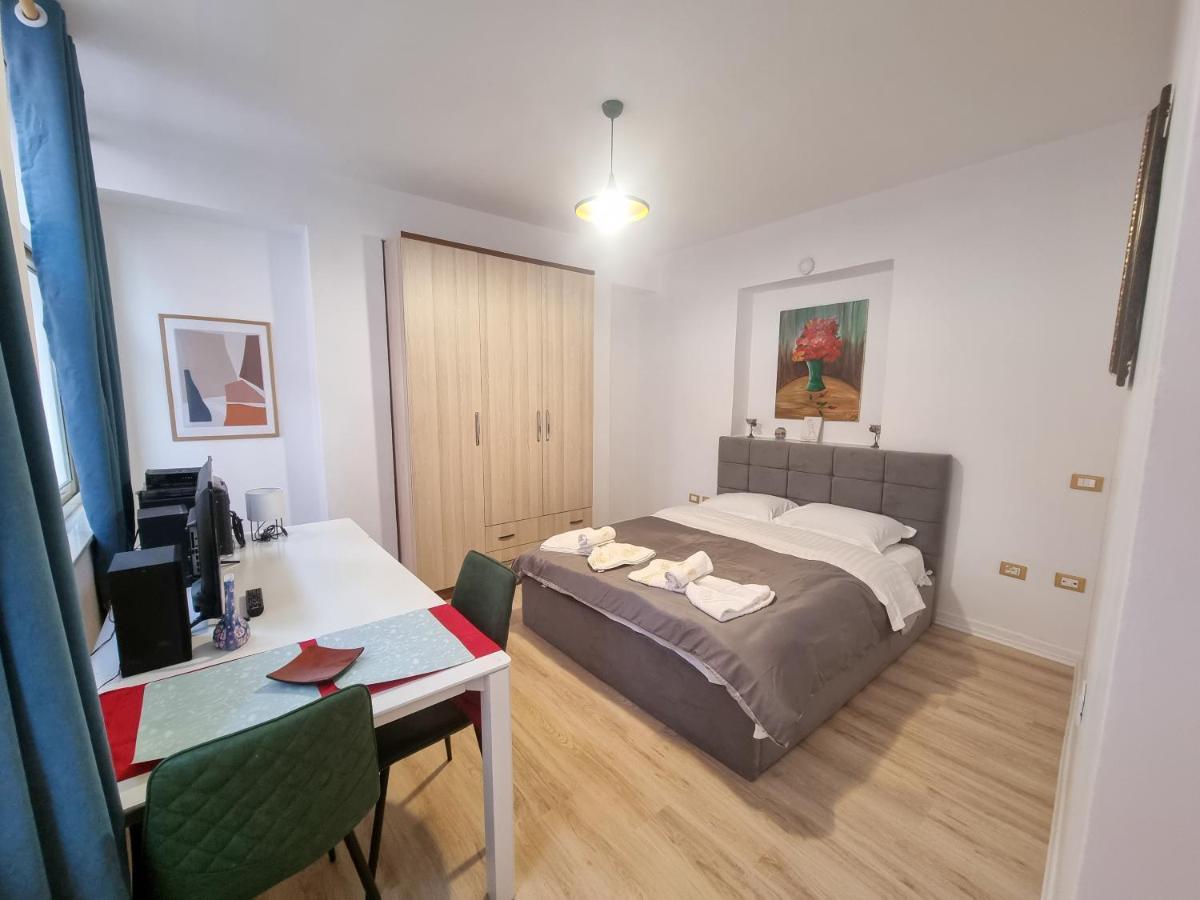 Cozy Apartment In City Center 티라나 외부 사진